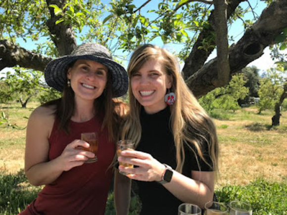 Meet your Posher, Kristen - Picture 1 of 1